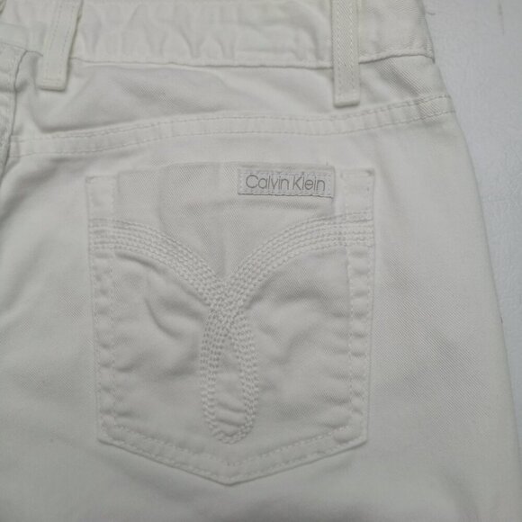 Calvin Klein Jeans Ladies Size 12 White Zipper & Button Closure Capri Pants - Picture 13 of 16